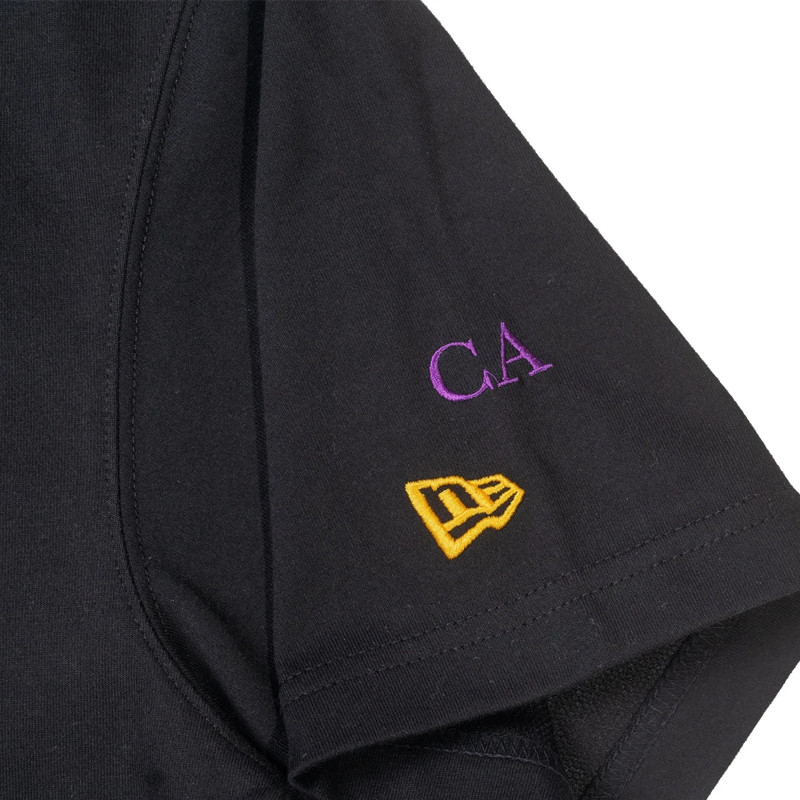 BAJU BASKET NEW ERA LOS ANGELES LAKERS AMERICANA CROSS Tee
