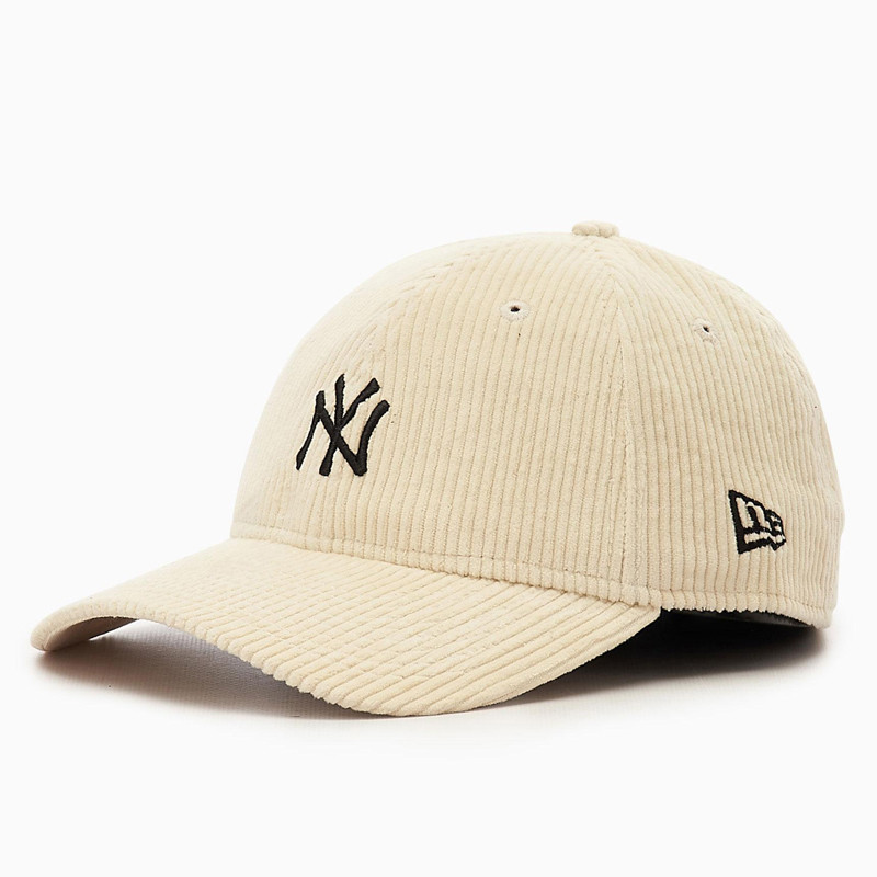 AKSESORIS SNEAKERS NEW ERA NEW YORK YANKEES 9FORTY CORDUROY CAP