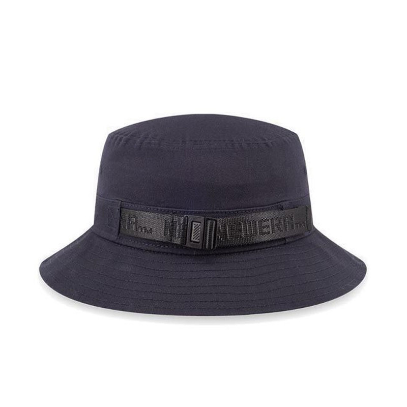 TOPI SNEAKERS NEW ERA Strap Bucket Cap