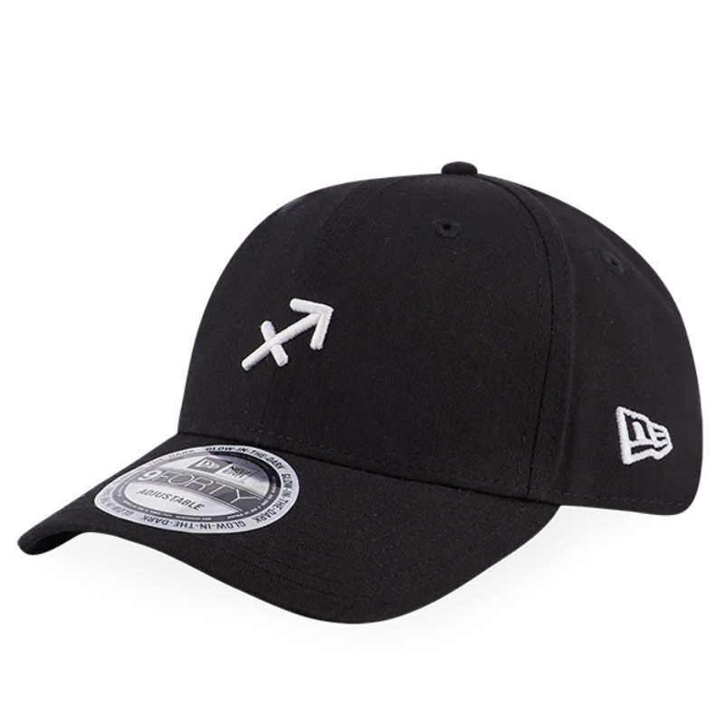 TOPI SNEAKERS NEW ERA Zodiac SAGITTARIUS Glow In The Dark 9forty Cap