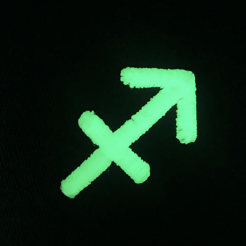 TOPI SNEAKERS NEW ERA Zodiac SAGITTARIUS Glow In The Dark 9forty Cap