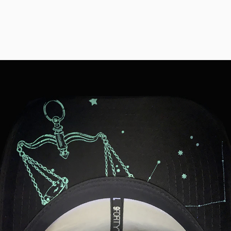TOPI LARI NEW ERA Zodiac Libra Glow In The Dark 9forty Cap