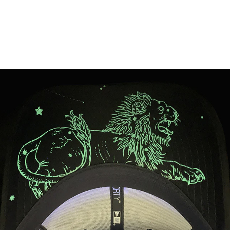 TOPI SNEAKERS NEW ERA Zodiac Leo Glow In The Dark 9forty Cap