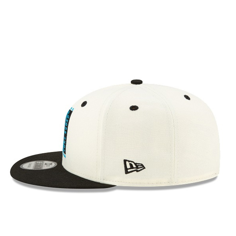 AKSESORIS SNEAKERS NEW ERA Space Jam Lola Bunny 9Fifty Snapback