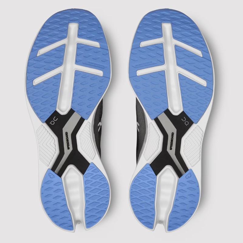 SEPATU LARI ON Cloudeclipse