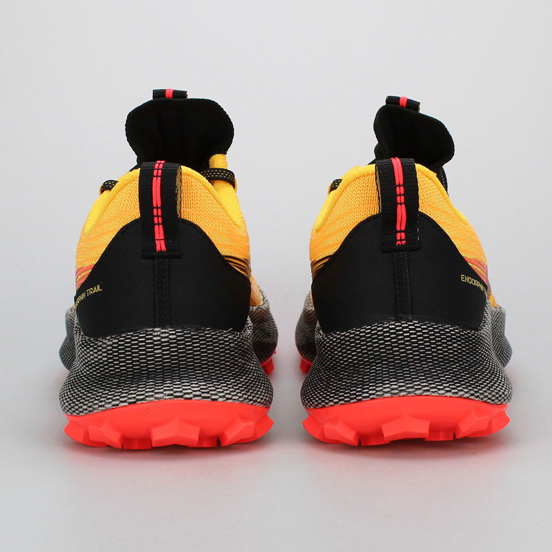 SEPATU TRAIL SAUCONY ENDORPHIN TRAIL