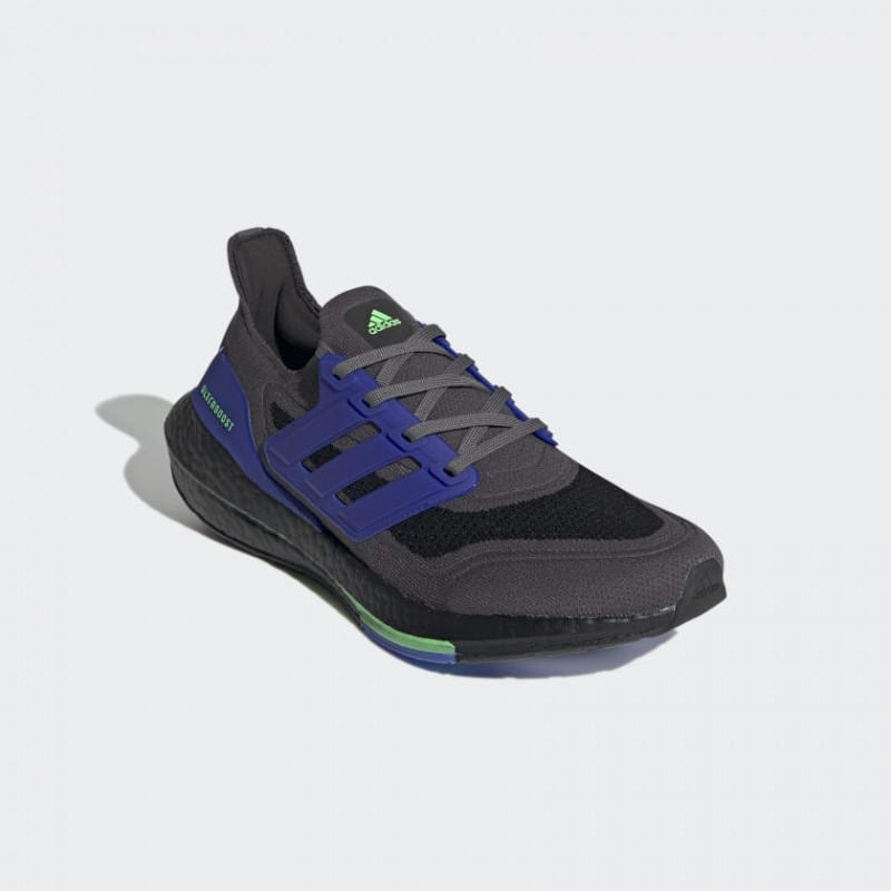 SEPATU LARI ADIDAS ULTRABOOST 21