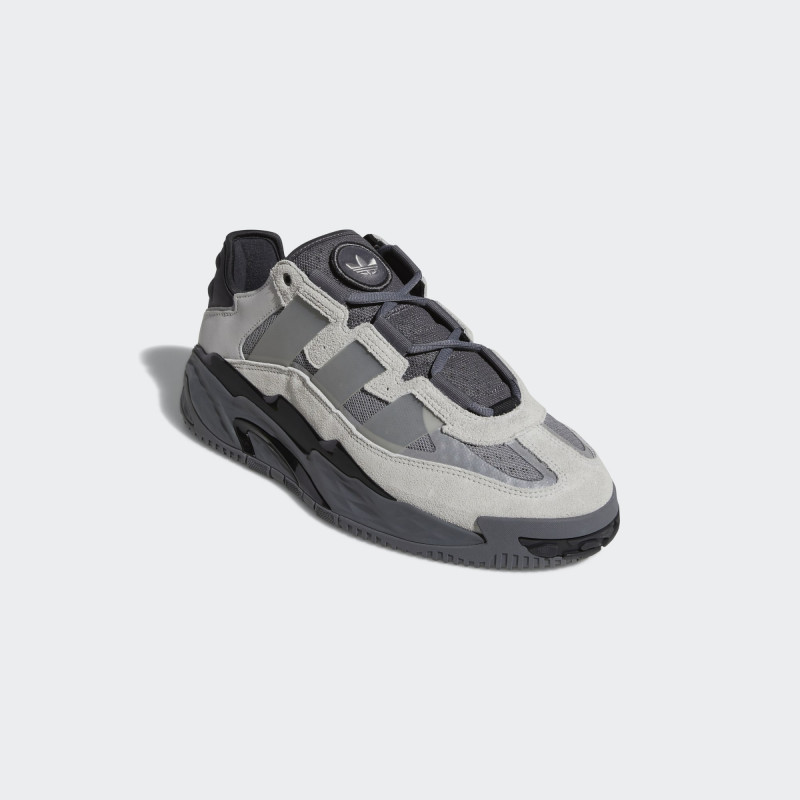 SEPATU SNEAKERS ADIDAS Niteball
