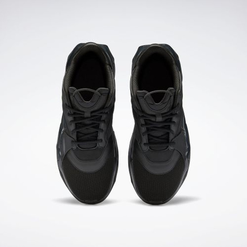 SEPATU TRAINING REEBOK Preseason.01