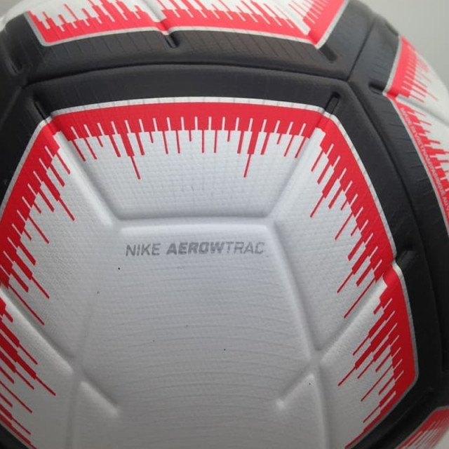 PERALATAN FOOTBALL NIKE Merlin Football