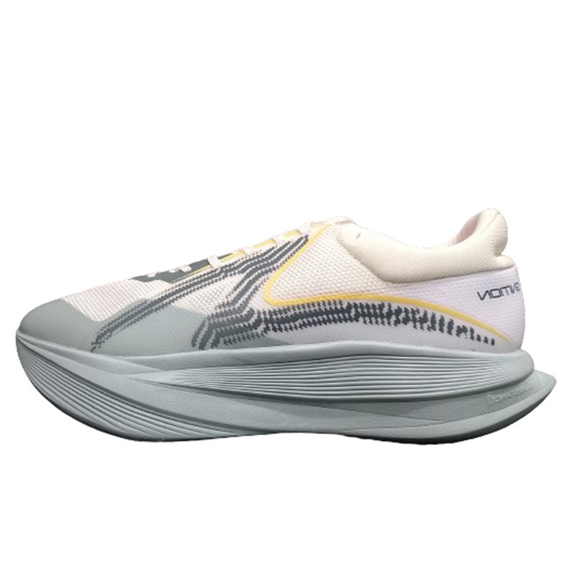 SEPATU LARI SPECS IGNITION