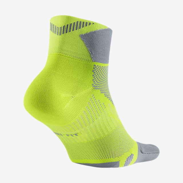 KAOS KAKI LARI NIKE Elite Run Lightweight Quarter Socks