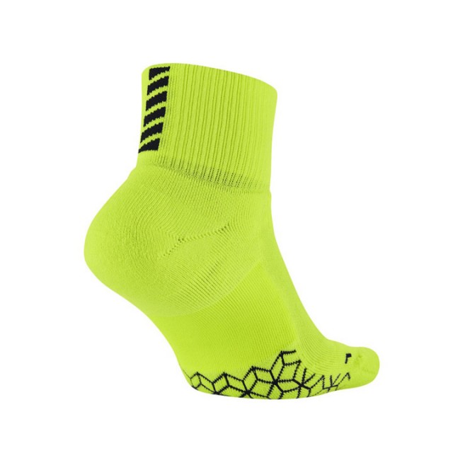 KAOS KAKI LARI NIKE Elite Cushion Quarter Socks