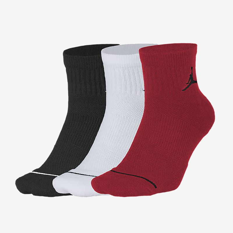 KAOS KAKI BASKET AIR JORDAN 3pk Everyday Max Ankles Socks