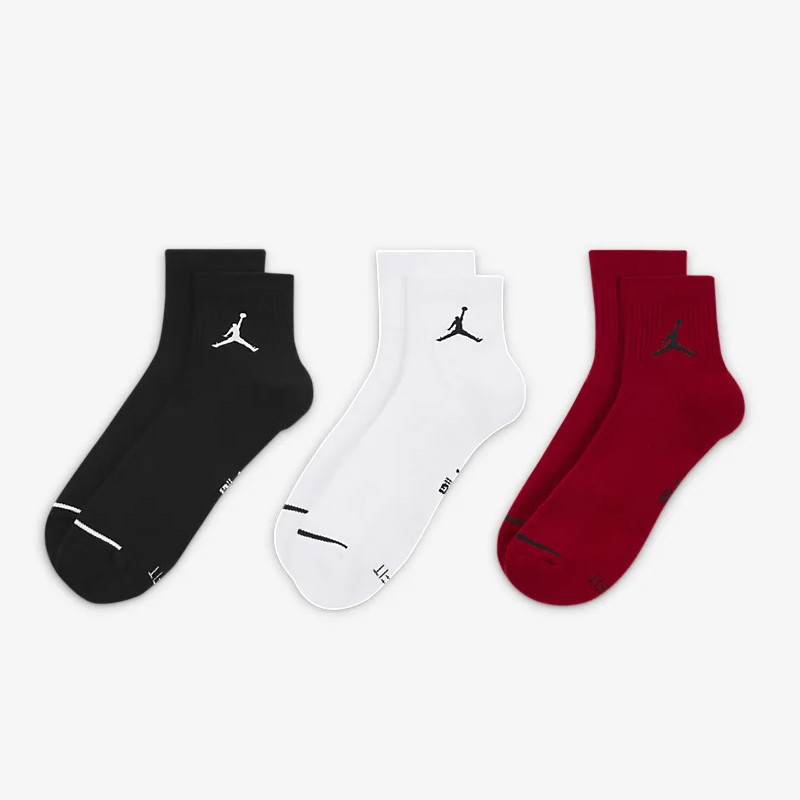 KAOS KAKI BASKET AIR JORDAN 3pk Everyday Max Ankles Socks