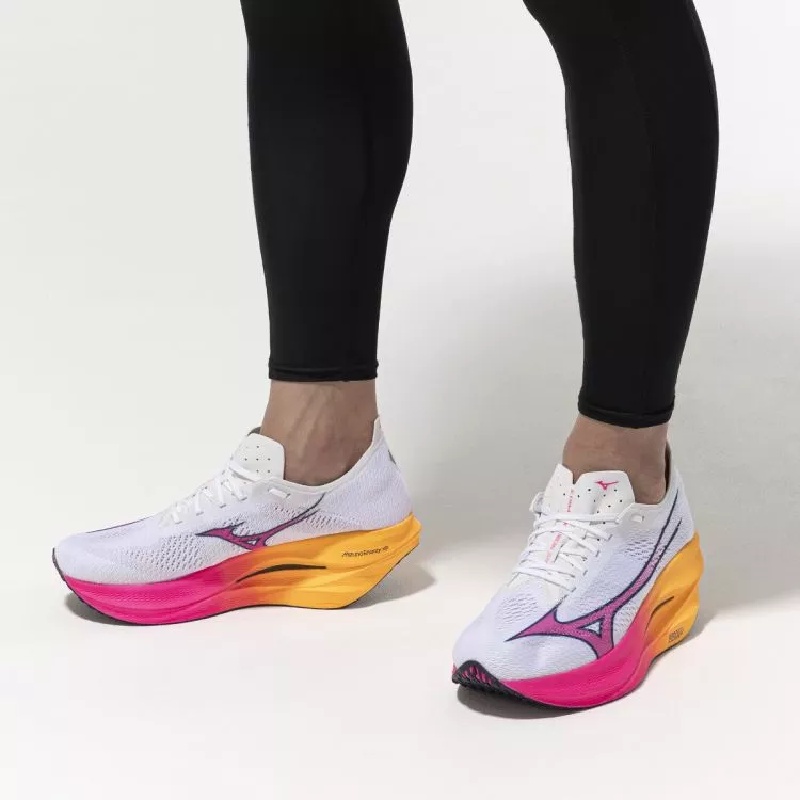 SEPATU LARI MIZUNO WAVE REBELLION PRO 3