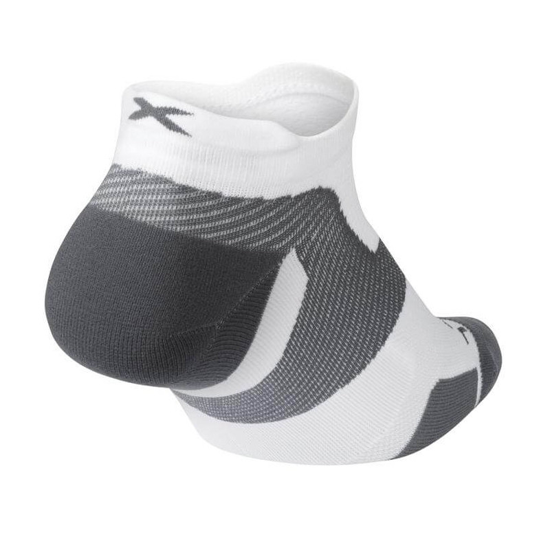 KAOS KAKI LARI 2XU Vectr Light Cushion No Show Compression Socks