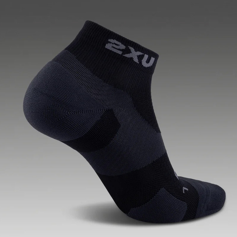 KAOS KAKI LARI 2XU Vectr Light Cushion Quarter Crew Compression Socks