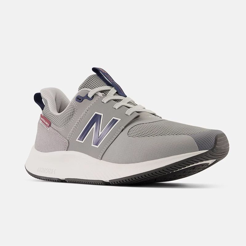 SEPATU SNEAKERS NEW BALANCE Dynasoft UA900
