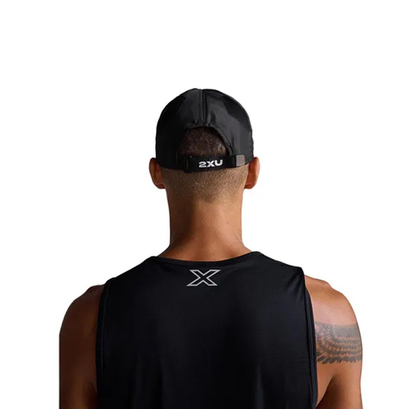 TOPI LARI 2XU Run Cap