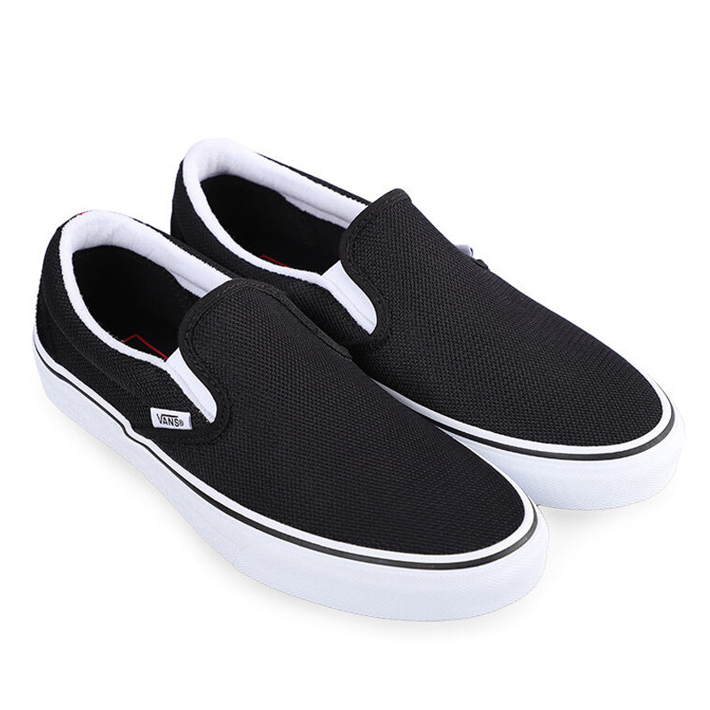 SEPATU SNEAKERS VANS Ua Classic Slip-On