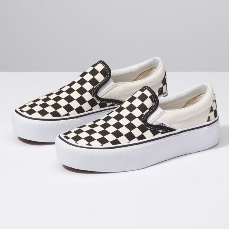 SEPATU SNEAKERS VANS Classic Platform Slip-On