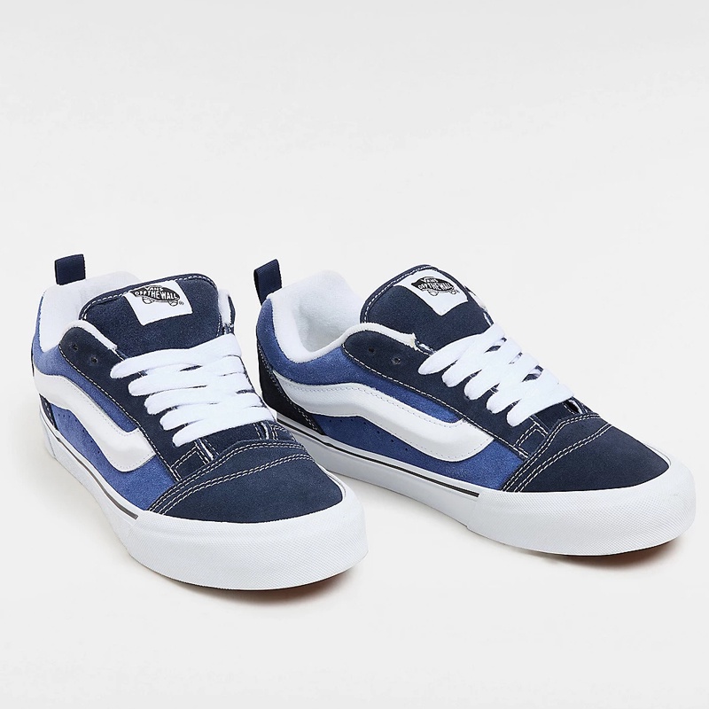 SEPATU SNEAKERS VANS Knu Skool