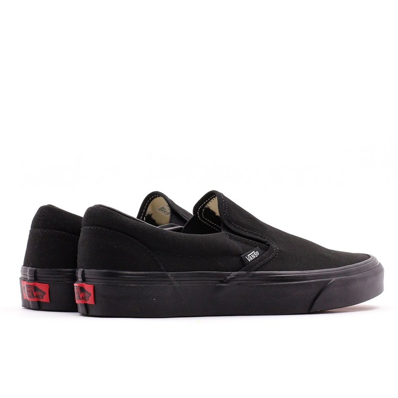 SEPATU SNEAKERS VANS Ua Classic Slip-On