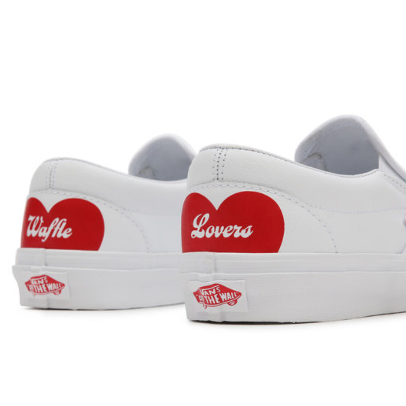 SEPATU SNEAKERS VANS WAFFLE LOVERS CLASSIC SLIP-ON