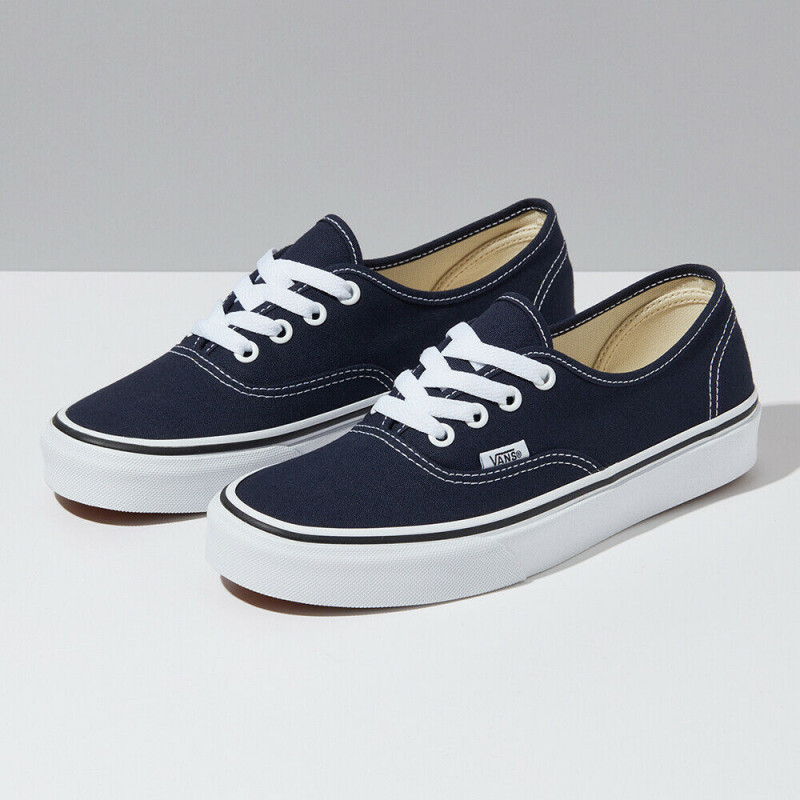 SEPATU SNEAKERS VANS UA Authentic