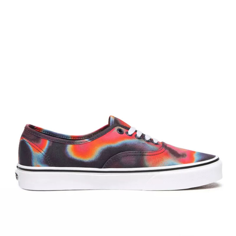 SEPATU SNEAKERS VANS Authentic