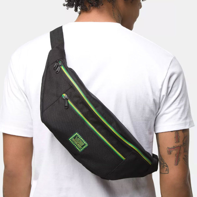 TAS SNEAKERS VANS X Shake Junt Ward Cross Body Pack