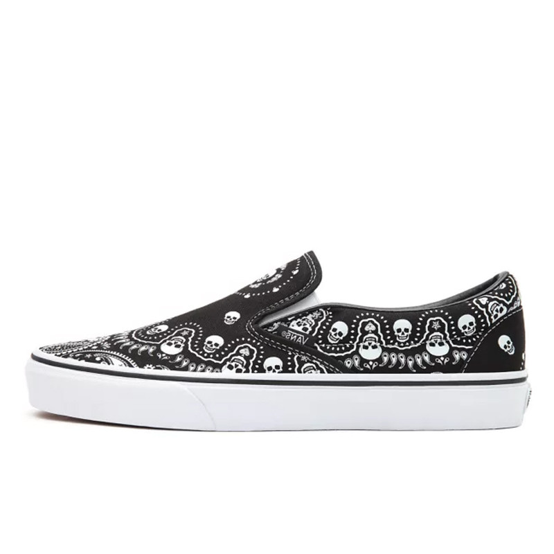 SEPATU SNEAKERS VANS Bandana Classic Slip-On
