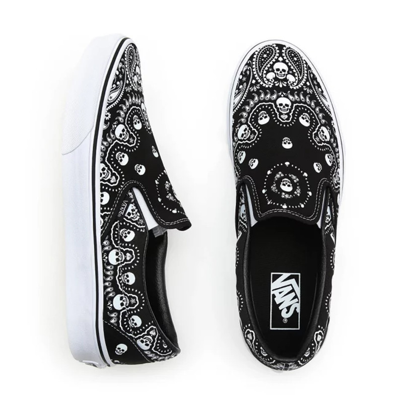 SEPATU SNEAKERS VANS Bandana Classic Slip-On