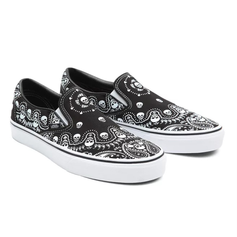 SEPATU SNEAKERS VANS Bandana Classic Slip-On