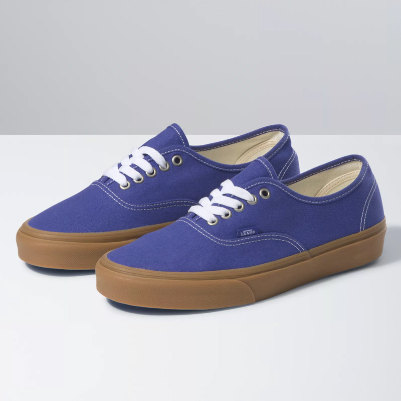 SEPATU SNEAKERS VANS Authentic Gum