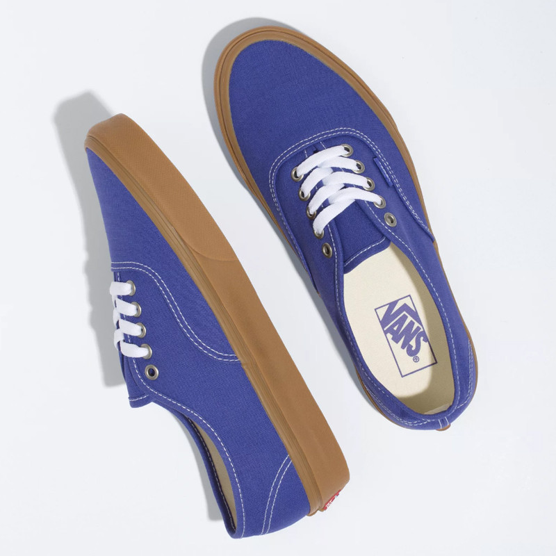 SEPATU SNEAKERS VANS Authentic Gum