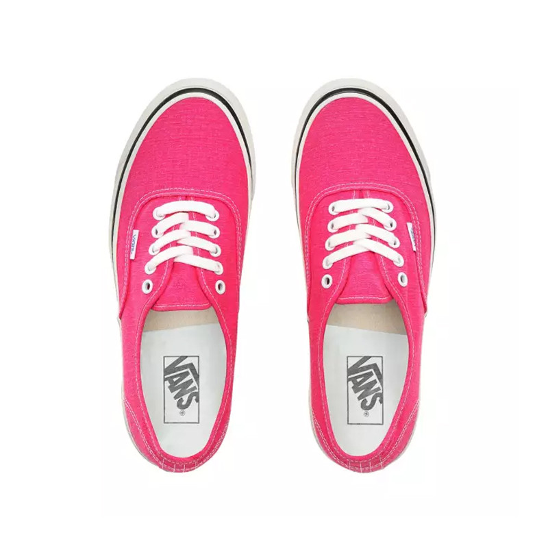 SEPATU SNEAKERS VANS UA Authentic 44 DX