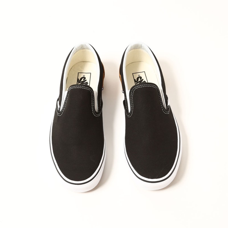 SEPATU SNEAKERS VANS Classic Slip On Gum Block