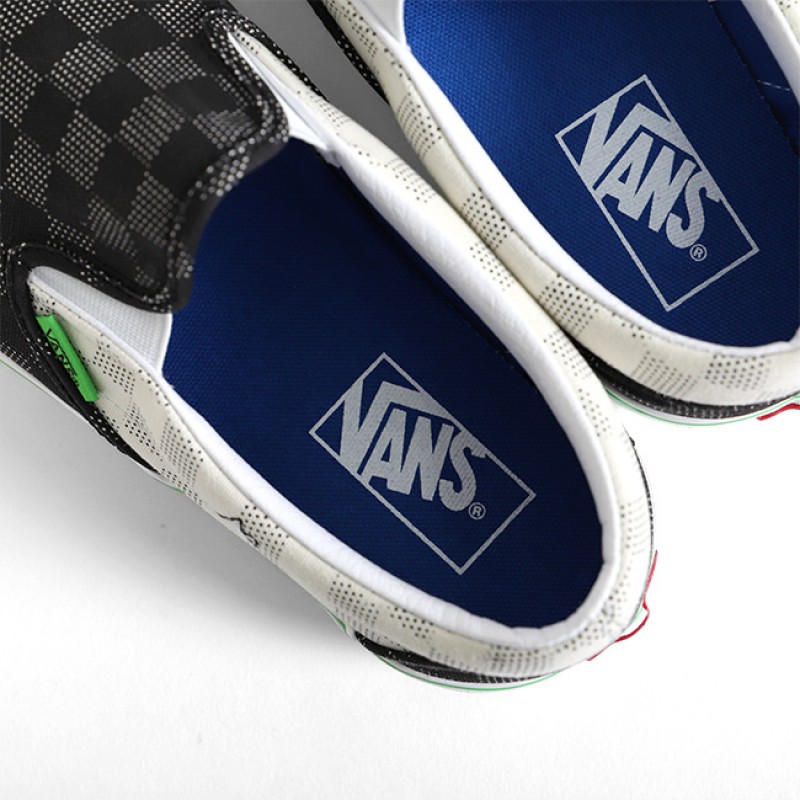 SEPATU SNEAKERS VANS Classic Slip On CII Pack