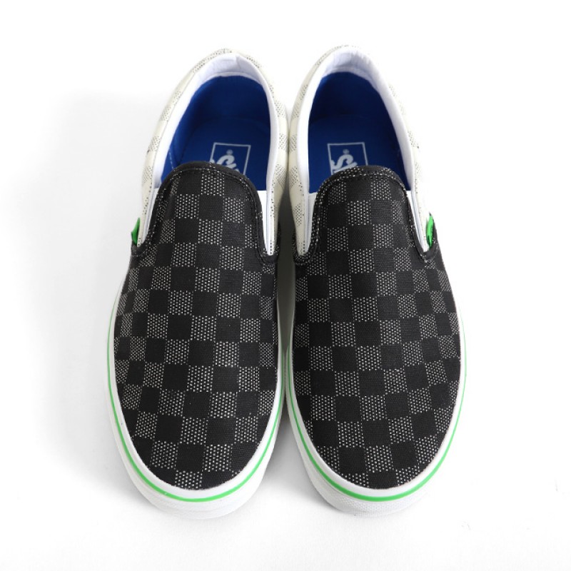 SEPATU SNEAKERS VANS Classic Slip On CII Pack