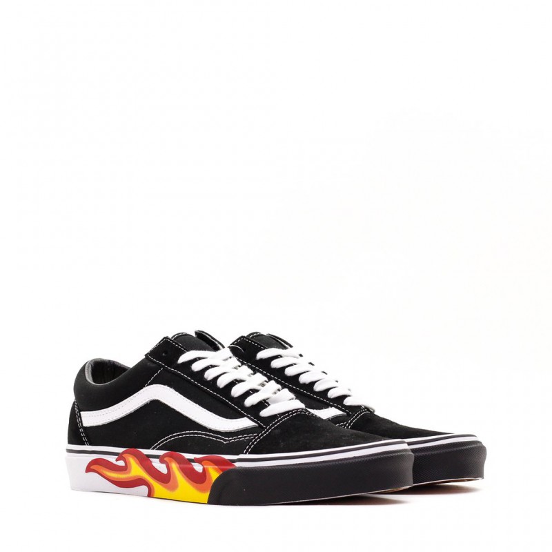 SEPATU SNEAKERS VANS Old Skool Flame Cut Out