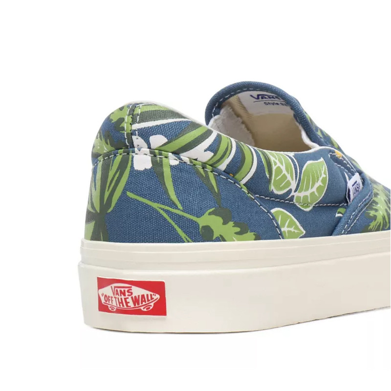 SEPATU SNEAKERS VANS Classic Slip-On 98 DX Anaheim Factory