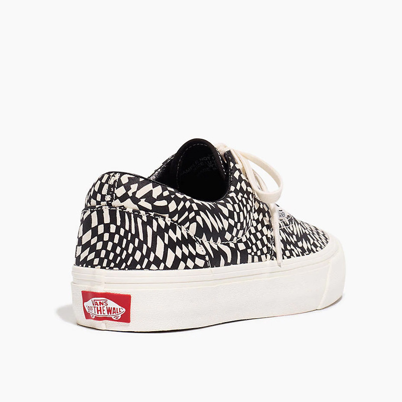 SEPATU SNEAKERS VANS Era SF