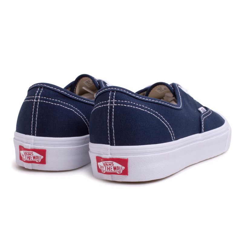UA Authentic Dress foto 3