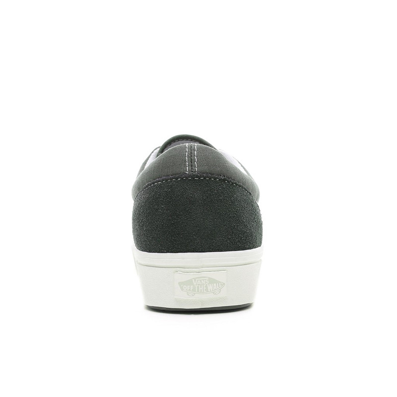 SEPATU SNEAKERS VANS Comfycush Era