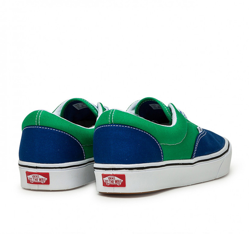 SEPATU SNEAKERS VANS UA COMFYCUSH ERA