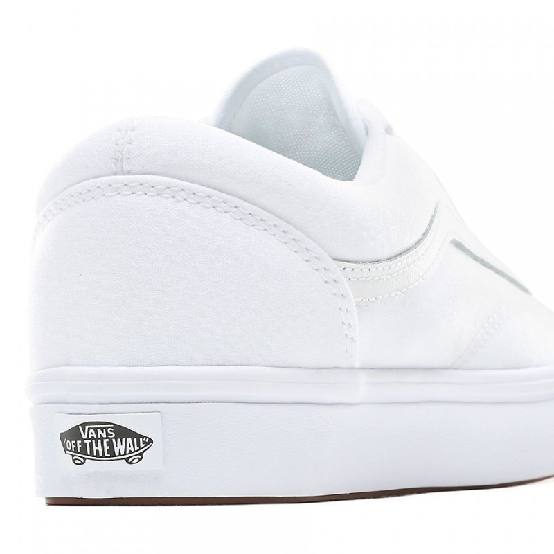 SEPATU SNEAKERS VANS Ua Comfycush Old Skool