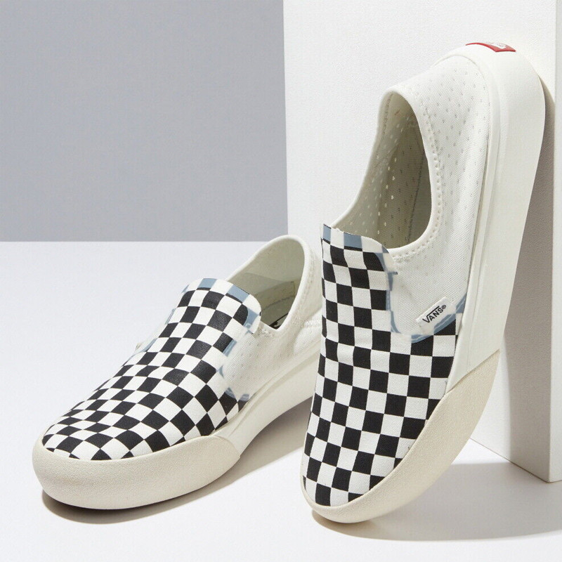 SEPATU SNEAKERS VANS Checkerboard Comfycush One
