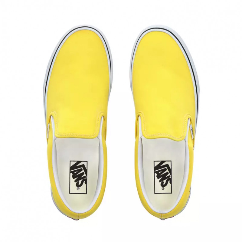 SEPATU SNEAKERS VANS Ua Classic Slip-On